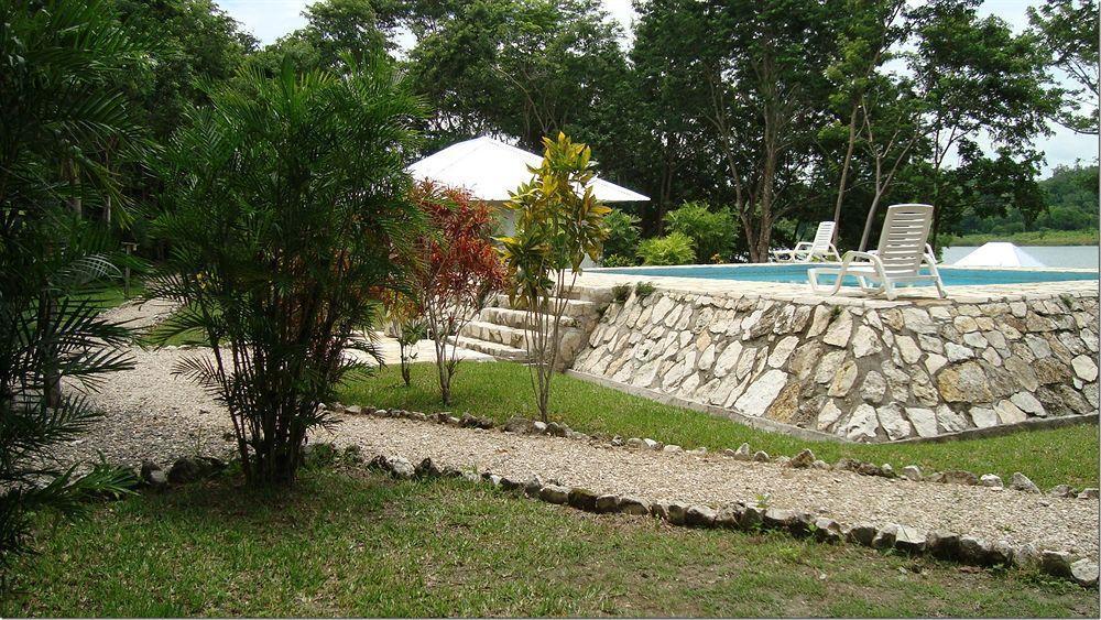 Maya Zac Peten Jungle Lodge เอล เรมาเต ภายนอก รูปภาพ