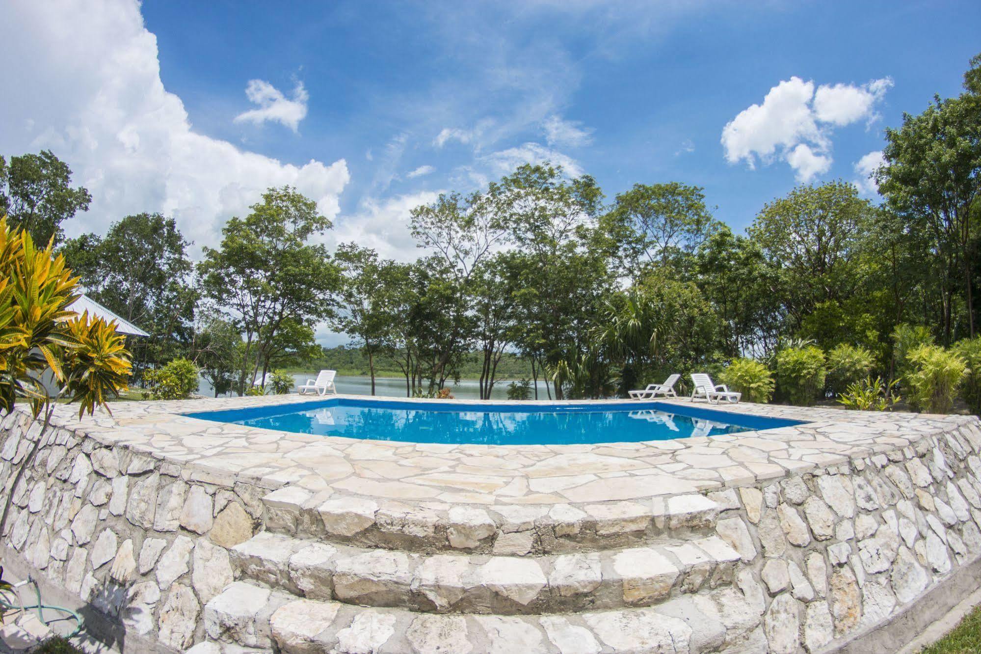Maya Zac Peten Jungle Lodge เอล เรมาเต ภายนอก รูปภาพ